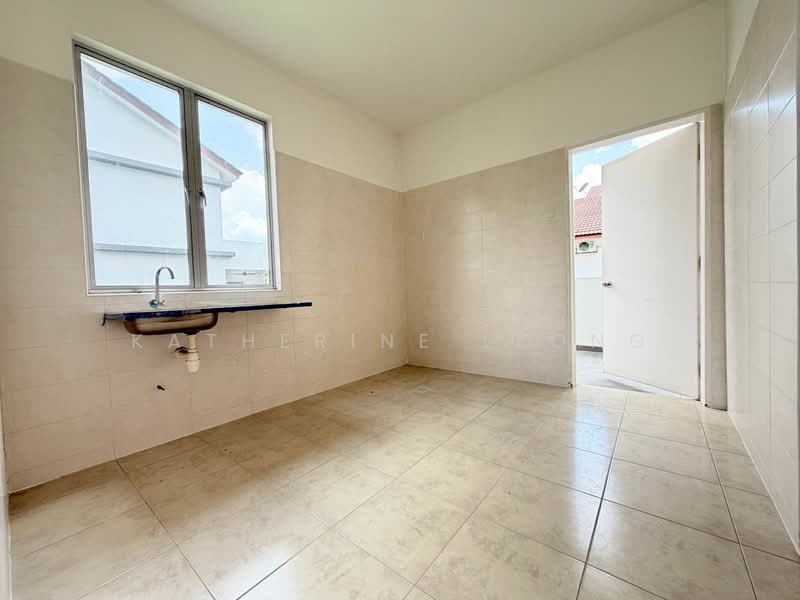 Rumah Berkembar untuk Dijual di Kota Emerald (Rawang) - Katherine Leong - Kitchen - PropertyGuru.com.my