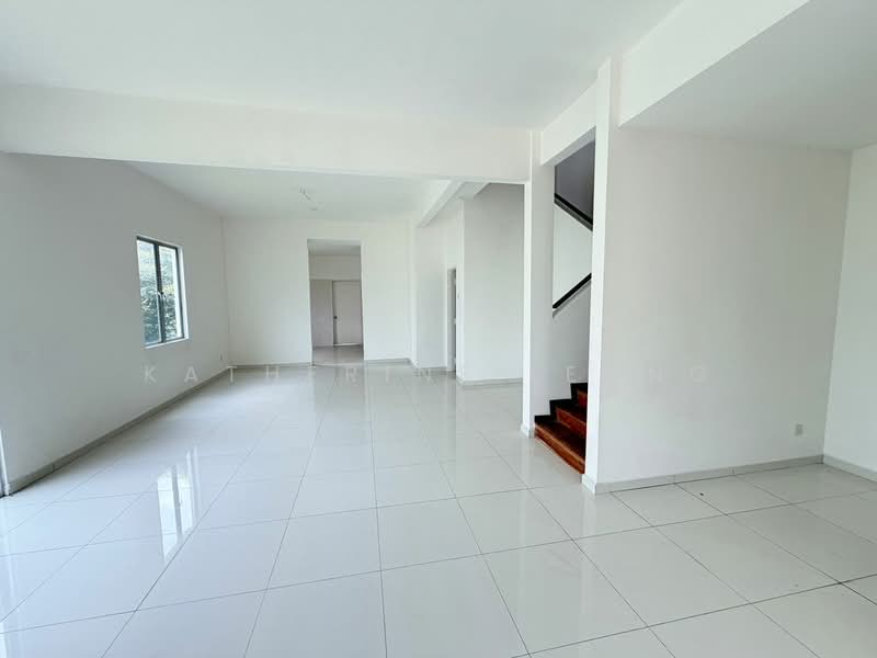 Rumah Berkembar untuk Dijual di Kota Emerald (Rawang) - Katherine Leong - Living Room - PropertyGuru.com.my