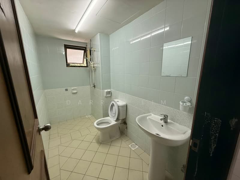 Pangsapuri untuk Disewa di Cyber Heights Villa - Darren Lim - Bathroom - PropertyGuru.com.my