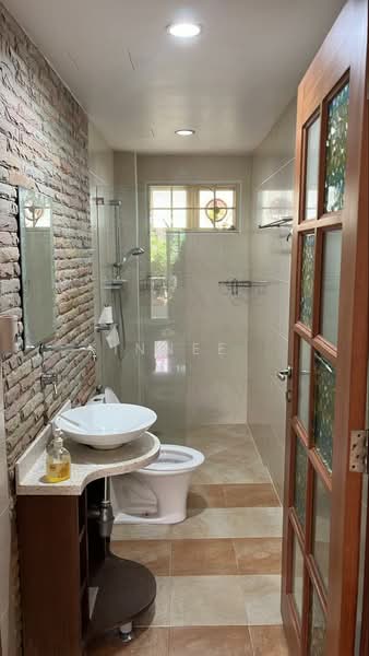 Rumah Banglo untuk Dijual di Minden Heights (Gelugor) - Xinnee . - Bathroom - PropertyGuru.com.my