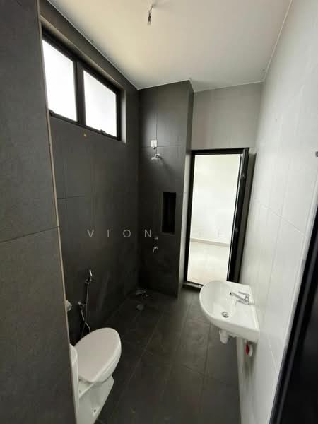 Rumah Teres 2 Tingkat untuk Dijual di Taman Mount Austin (Tebrau) - Vion Lee - PropertyGuru.com.my