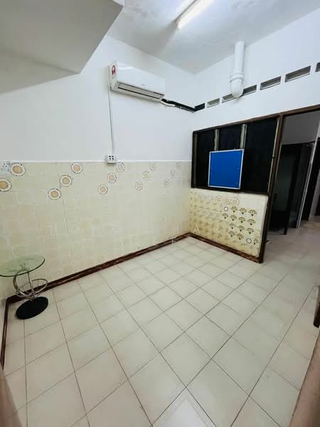 Rumah Teres 2 Tingkat untuk Disewa di Johor Bahru (Johor) - Hong Charng Lee - Interior - PropertyGuru.com.my