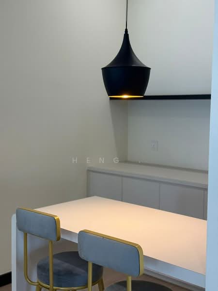 Servis Apartment untuk Disewa di D'carlton (Residensi Seri Mega) - Heng . - Dining Room - PropertyGuru.com.my