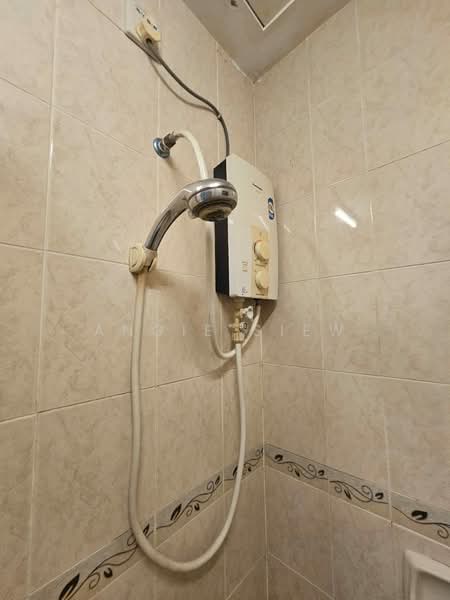 Kondominium untuk Disewa di Pelangi Utama - Angie Siew - Bathroom - PropertyGuru.com.my