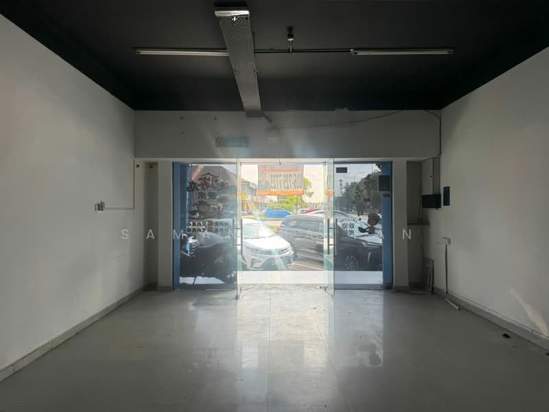 Kedai / Pejabat untuk Disewa di Taman Nusa Bestari (Iskandar Puteri (Nusajaya)) - Samantha Tan - Entrance - PropertyGuru.com.my