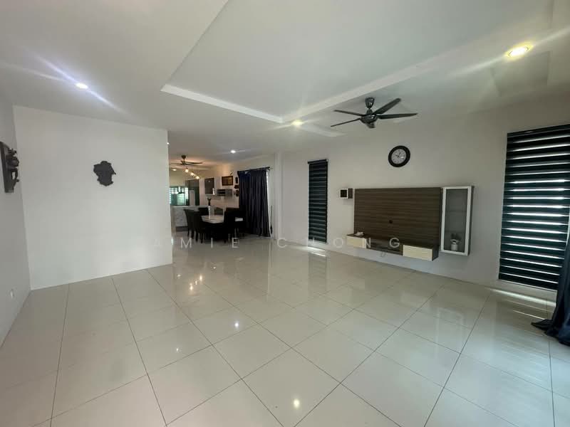 2-storey Terraced House for Sale in Ipoh (Perak) - Amie Chong - Living Room - PropertyGuru.com.my