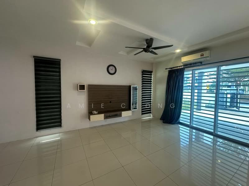 2-storey Terraced House for Sale in Ipoh (Perak) - Amie Chong - Living Room - PropertyGuru.com.my