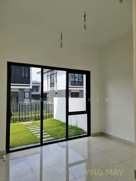 Semi-Detached House for Sale in Setia Alam (Selangor) - Jennie Chew - Living Room - PropertyGuru.com.my