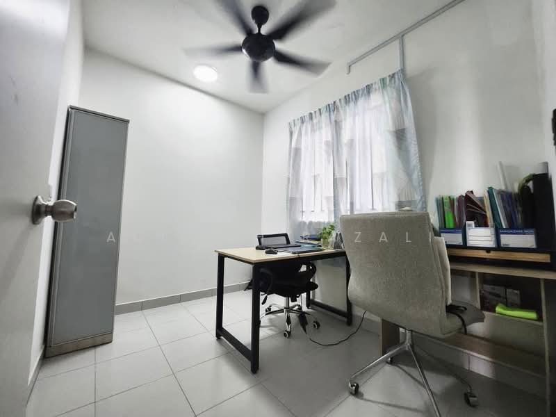 Pangsapuri untuk Dijual di De Kiara - Aqillah Razali - Study - PropertyGuru.com.my