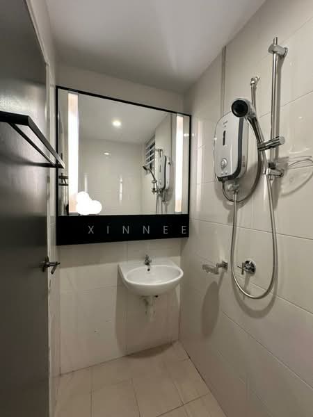 Condominium for Rent at Platino Condominium - Xinnee . - Bathroom - PropertyGuru.com.my