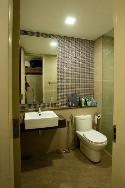 Servis Apartment untuk Disewa di Nova Saujana - Sherley Tan - Bathroom - PropertyGuru.com.my