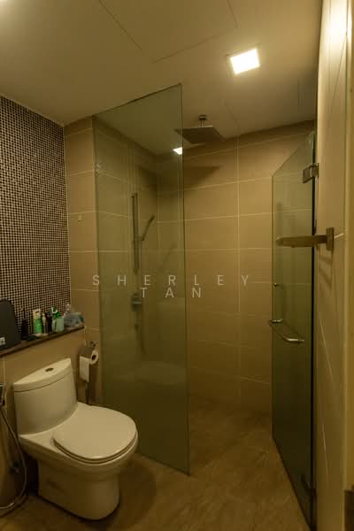 Servis Apartment untuk Disewa di Nova Saujana - Sherley Tan - Bathroom - PropertyGuru.com.my