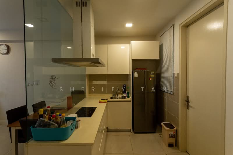 Servis Apartment untuk Disewa di Nova Saujana - Sherley Tan - Kitchen - PropertyGuru.com.my