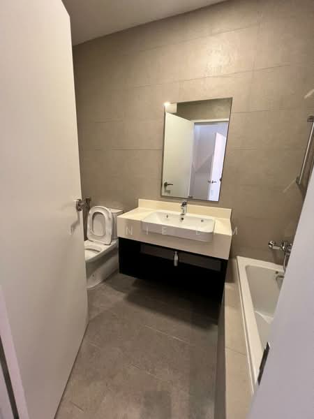 Kondominium untuk Disewa di Bangsar Hill Park - Jennie Lim - Bathroom - PropertyGuru.com.my