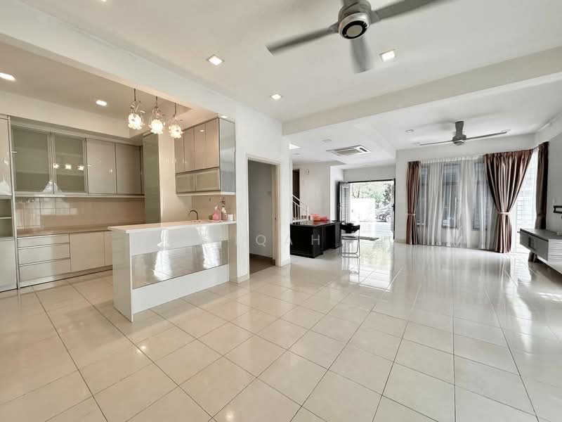 2-storey Terraced House for Sale in Bandar Bukit Raja (Klang) - Afiqah . - PropertyGuru.com.my
