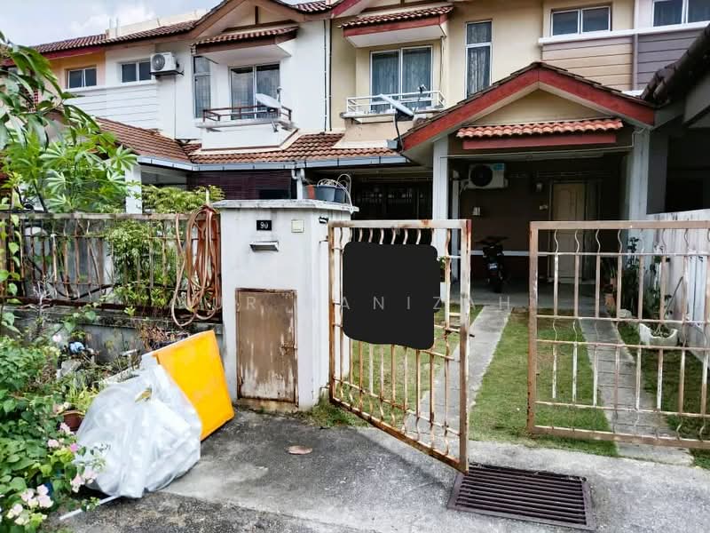 2-storey Terraced House for Sale in Saujana Utama (Selangor) - Nur Hanizah - Exterior - PropertyGuru.com.my