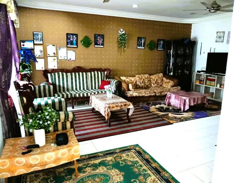 2-storey Terraced House for Sale in Saujana Utama (Selangor) - Nur Hanizah - Living Room - PropertyGuru.com.my