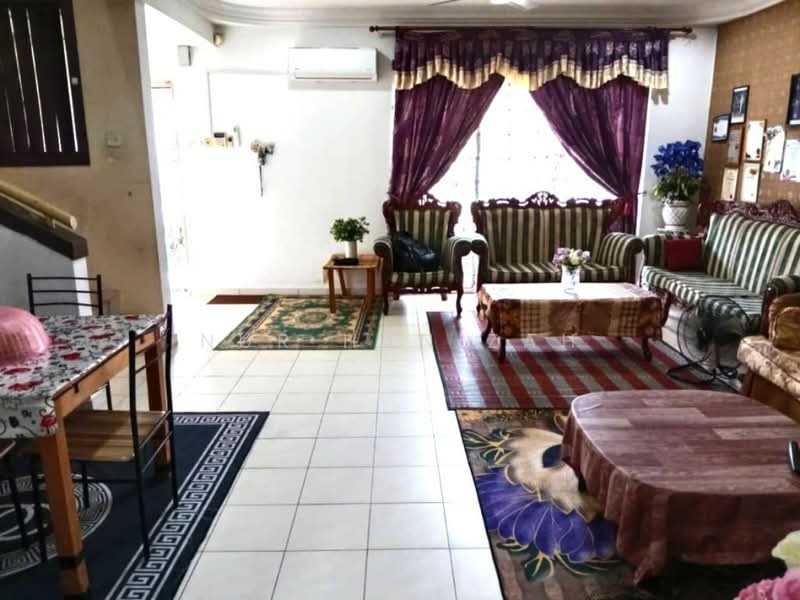 2-storey Terraced House for Sale in Saujana Utama (Selangor) - Nur Hanizah - Living Room - PropertyGuru.com.my
