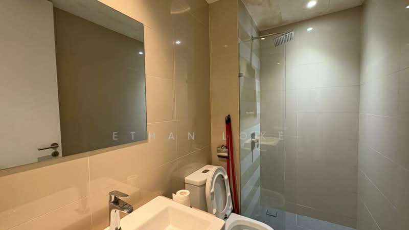 Servis Apartment untuk Disewa di United Point (Residensi Berpadu) - Ethan Loke - Bathroom - PropertyGuru.com.my