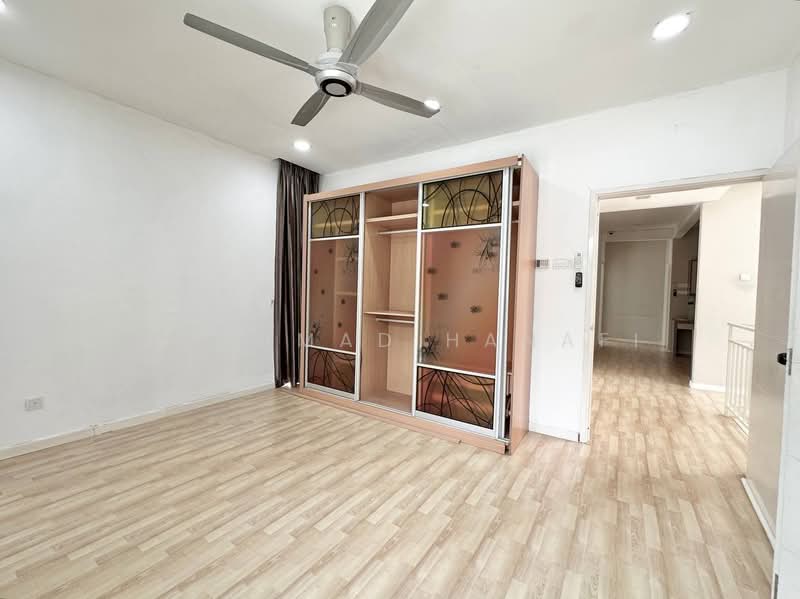 Rumah Teres 2 Tingkat untuk Dijual di Bukit Raja (Selangor) - Mohamad Hanafi - PropertyGuru.com.my