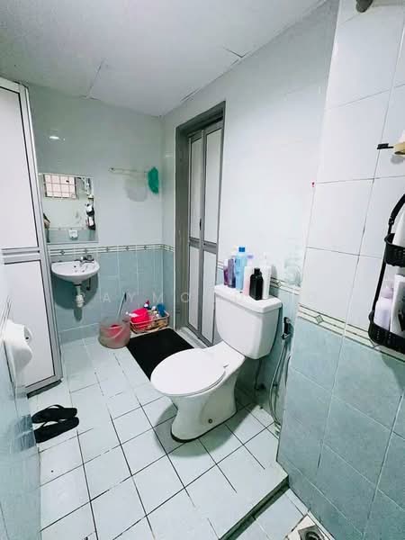 Condominium for Rent at Pertiwi Indah - Raymond Ho - Bathroom - PropertyGuru.com.my