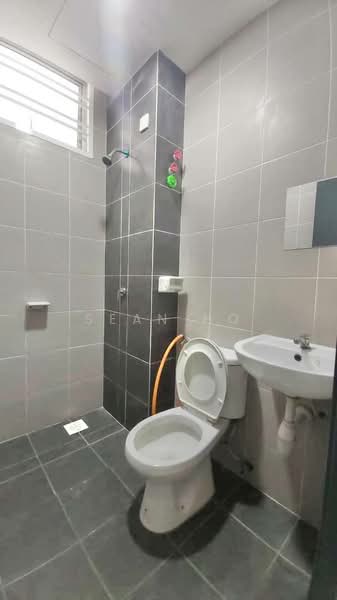 Townhouse for Sale in Cybersouth (Dengkil) - Azira Ahmad - Bathroom - PropertyGuru.com.my