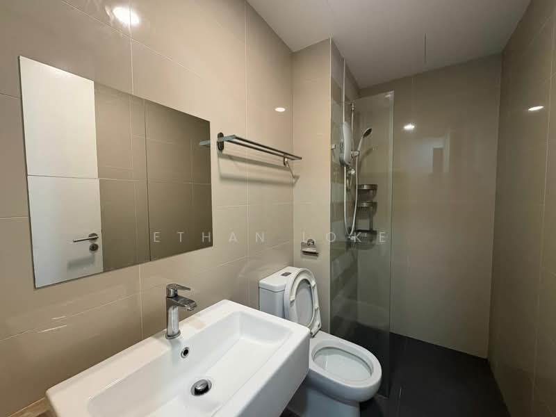 Servis Apartment untuk Disewa di United Point (Residensi Berpadu) - Ethan Loke - Bathroom - PropertyGuru.com.my