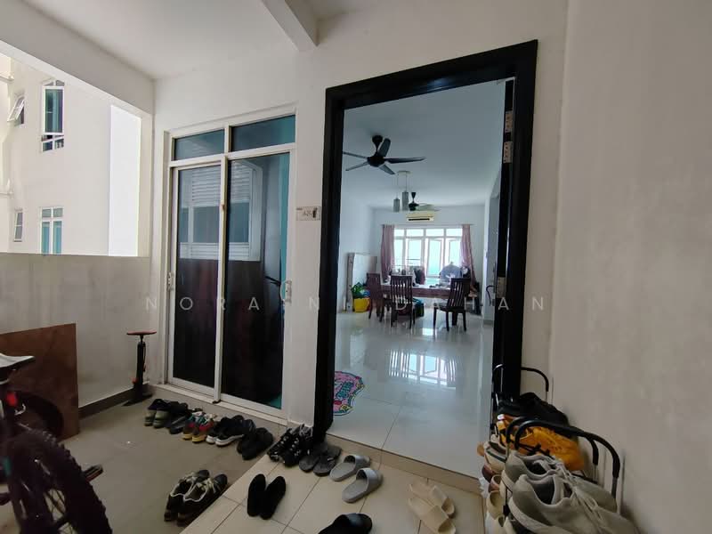Servis Apartment untuk Dijual di Saville @ Cheras - Noraini Dahan - Living Room - PropertyGuru.com.my