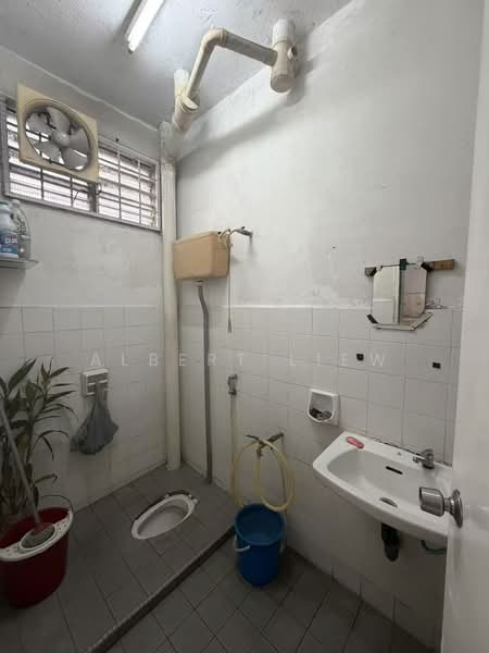 2-storey Terraced House for Sale in Bakri (Johor) - Albert Liew - Bathroom - PropertyGuru.com.my
