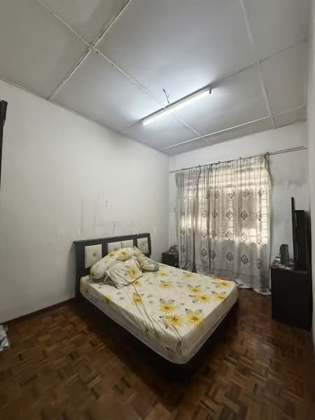 2-storey Terraced House for Sale in Bakri (Johor) - Albert Liew - Bedroom - PropertyGuru.com.my