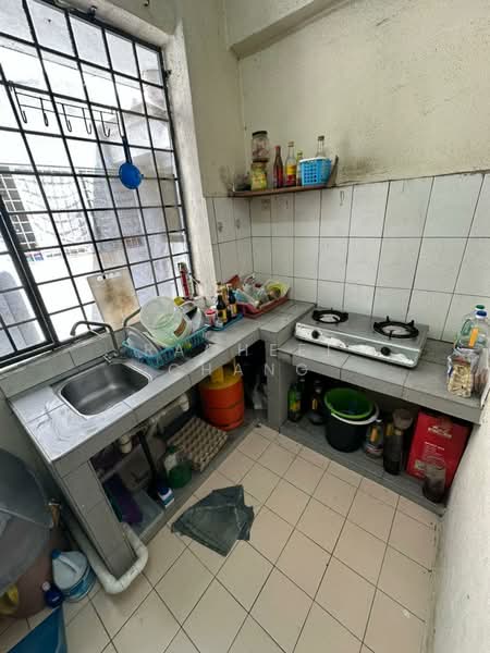 Apartment for Sale at Suria Kipark Damansara - Racheel Chang - Kitchen - PropertyGuru.com.my