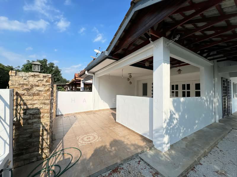 Rumah Berkembar untuk Dijual di Setia Impian (Setia Alam) - Hailey Ho - Exterior - PropertyGuru.com.my
