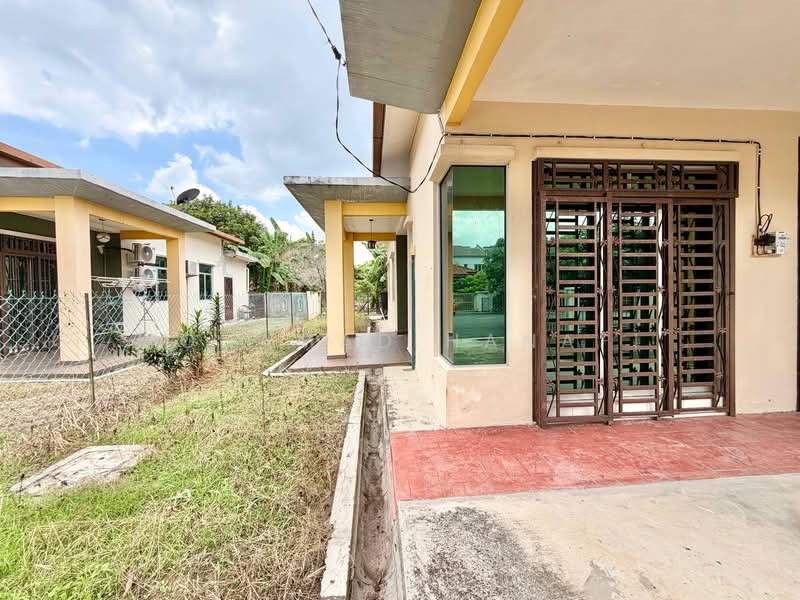 Semi-Detached House for Sale in Bandar Baru Salak Tinggi (Sepang) - Mohamad Hanafi - PropertyGuru.com.my