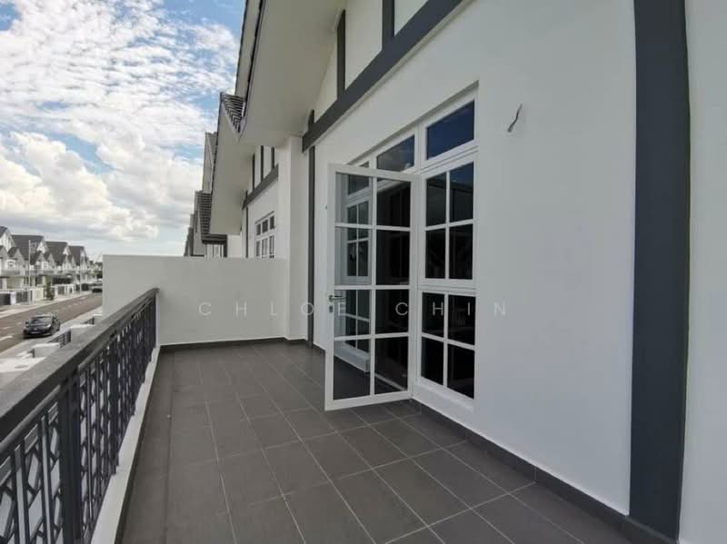 Rumah Kluster untuk Dijual di Taman Ekoflora (Johor Bahru) - Chloe Chin - Balcony - PropertyGuru.com.my