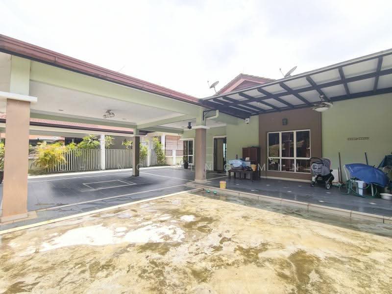 Semi-Detached House for Sale in Seremban (Negeri Sembilan) - Chong Ming Ming - Exterior - PropertyGuru.com.my