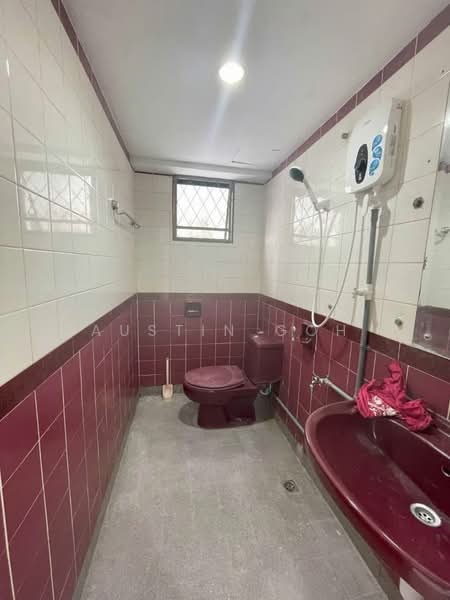 Condominium for Sale at Le Jardin Deluxe - Austin Goh - Bathroom - PropertyGuru.com.my