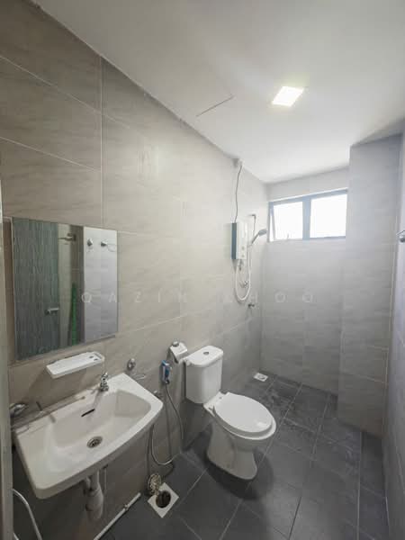 Pangsapuri untuk Disewa di Casa Kayangan - Qazin Khoo - Bathroom - PropertyGuru.com.my