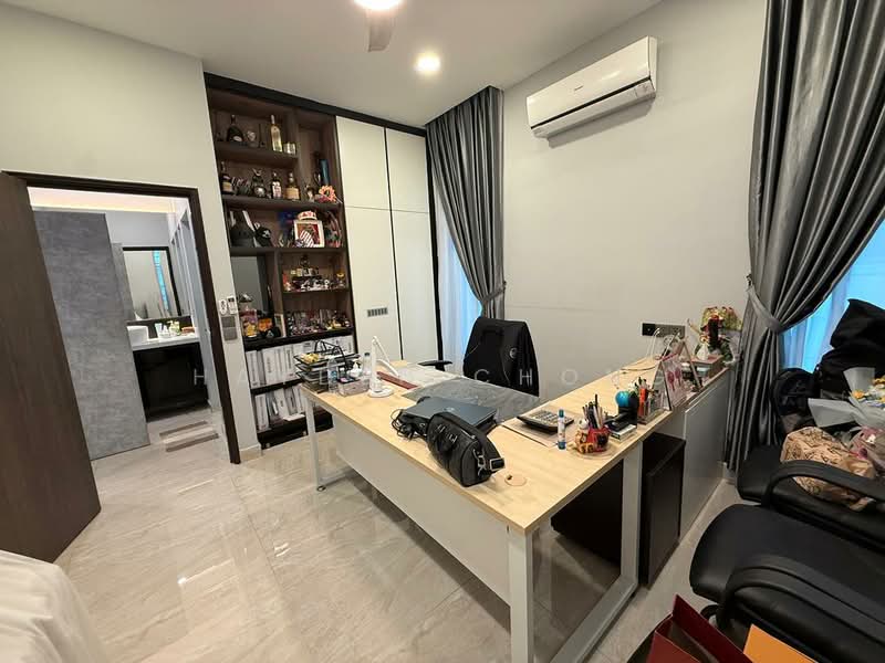 Cluster House for Sale in Taman Nusa Bestari (Iskandar Puteri (Nusajaya)) - Hayden Chong - Study - PropertyGuru.com.my