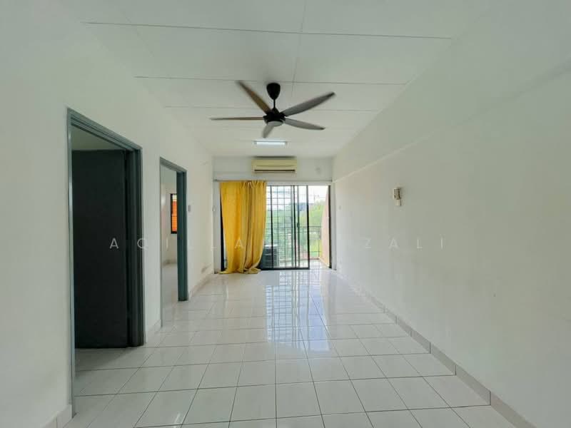 Apartment for Sale at Pangsapuri Perdana - Aqillah Razali - Living Room - PropertyGuru.com.my