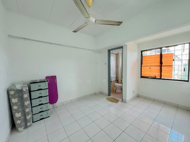 Apartment for Sale at Pangsapuri Perdana - Aqillah Razali - Bathroom - PropertyGuru.com.my
