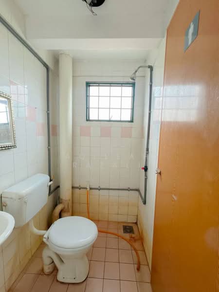 Apartment for Sale at Pangsapuri Perdana - Aqillah Razali - Bathroom - PropertyGuru.com.my