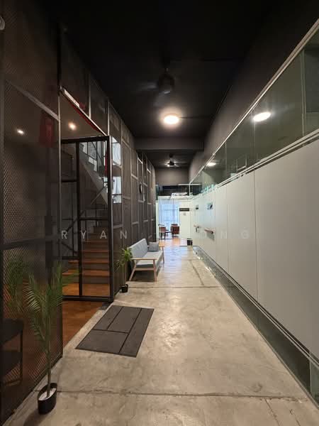 Shop / Office for Rent in Bandar Baru Sri Petaling (Sri Petaling) - Ryan Chong - Corridor - PropertyGuru.com.my