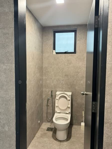Office for Rent in Beranang (Selangor) - Deckson Tan - Bathroom - PropertyGuru.com.my