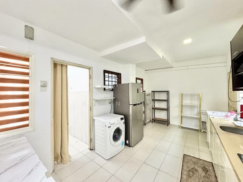 Rumah Teres 2 Tingkat untuk Dijual di Bandar Saujana Putra (Tanjong Duabelas) - Azira Ahmad - Kitchen - PropertyGuru.com.my