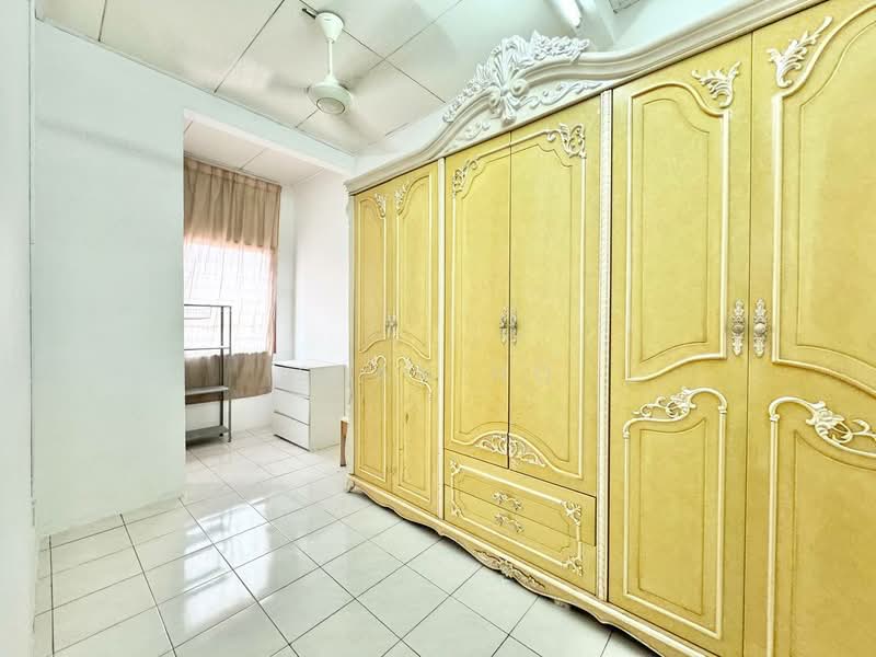 Rumah Teres 2 Tingkat untuk Dijual di Bandar Saujana Putra (Tanjong Duabelas) - Azira Ahmad - Bedroom - PropertyGuru.com.my