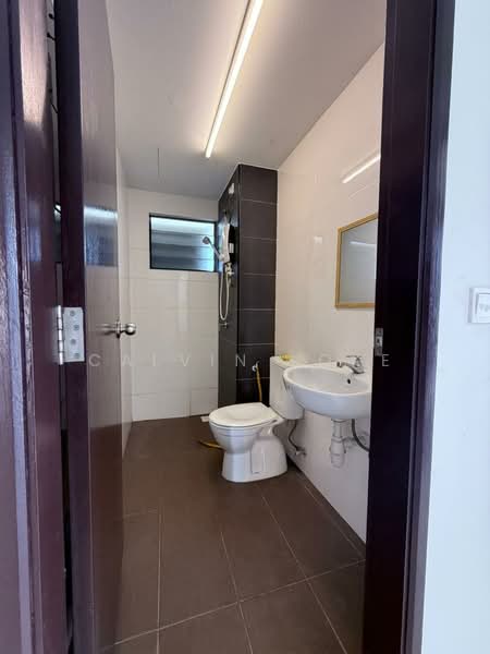 Servis Apartment untuk Disewa di Cerrado Residence @ Southville City - Calvin Loke - Bathroom - PropertyGuru.com.my