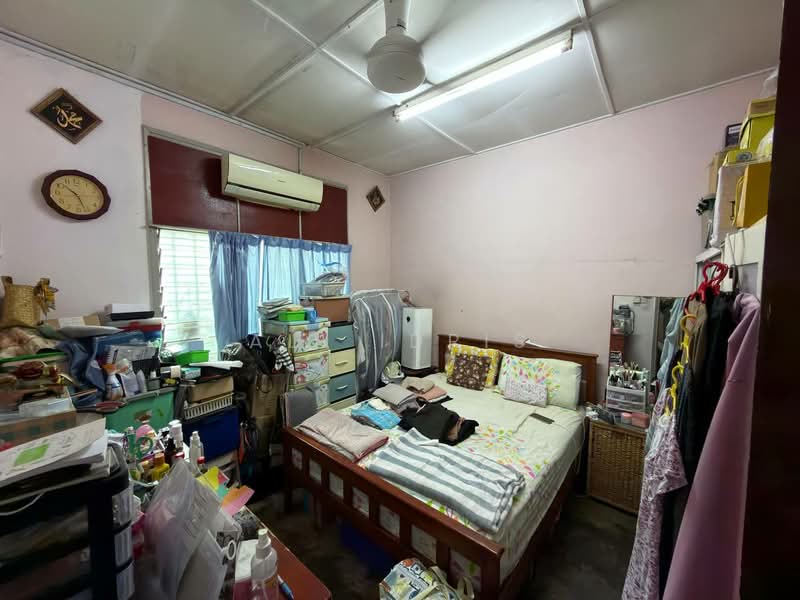 1-storey Terraced House for Sale in Kelana Jaya (Petaling Jaya) - Ali Idris - Bedroom - PropertyGuru.com.my