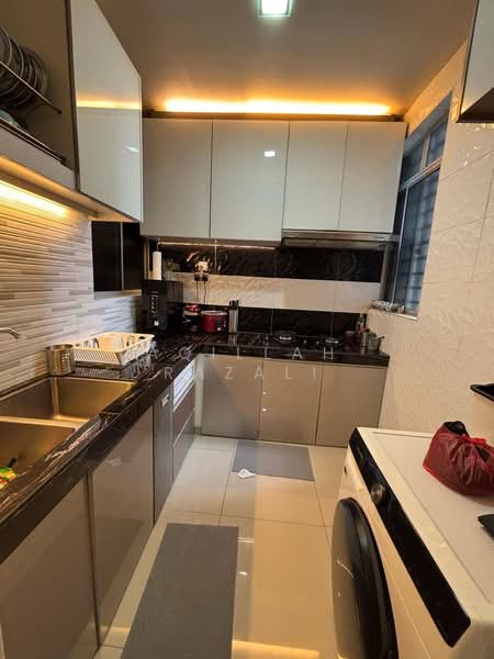Condominium for Rent at The Wharf Residence - Aqillah Razali - Kitchen - PropertyGuru.com.my