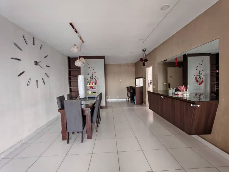 Kondominium untuk Dijual di Elit Heights @ Bayan City - Xinnee . - Dining Room - PropertyGuru.com.my