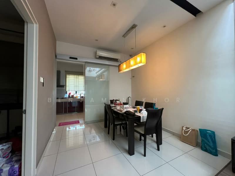 2-storey Terraced House for Sale in 16 Sierra (Puchong) - Benjamin Khor - Dining Room - PropertyGuru.com.my
